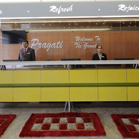 Hotel Pragati The Grand Ahmedabad Eksteriør billede