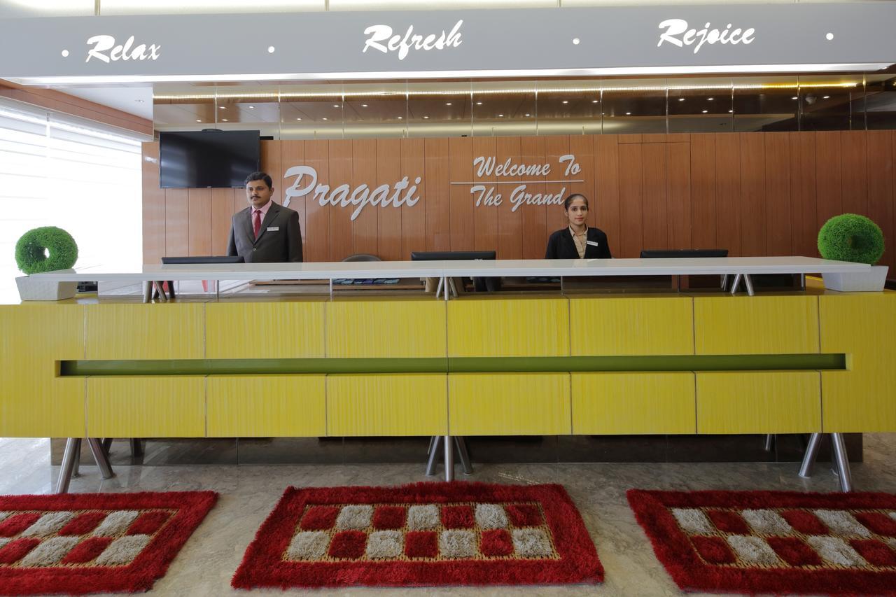 Hotel Pragati The Grand Ahmedabad Eksteriør billede